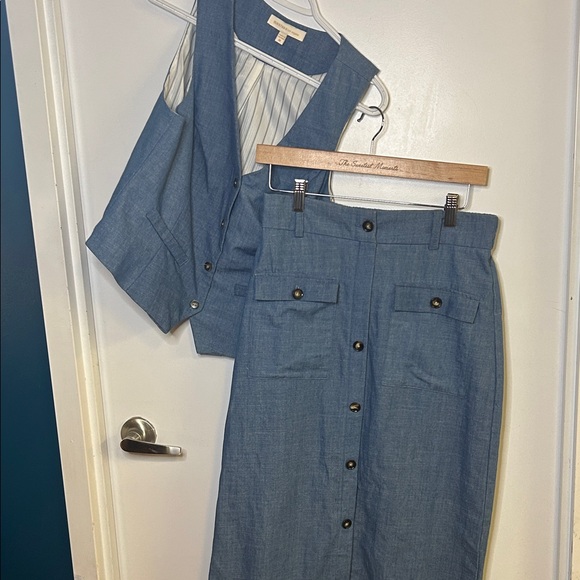Monteau Los Angeles Chambray Vest & Skirt Set | Size M 💙 - Picture 2 of 16